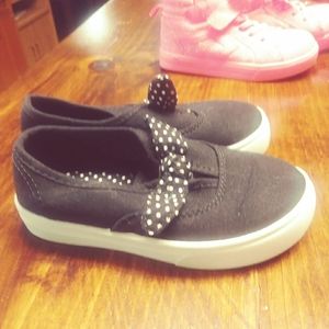 A pokey dot shoe for little girls